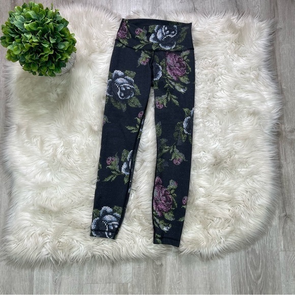 Lululemon‎ High Times Garden Party Leggings 4 - Picture 2 of 9